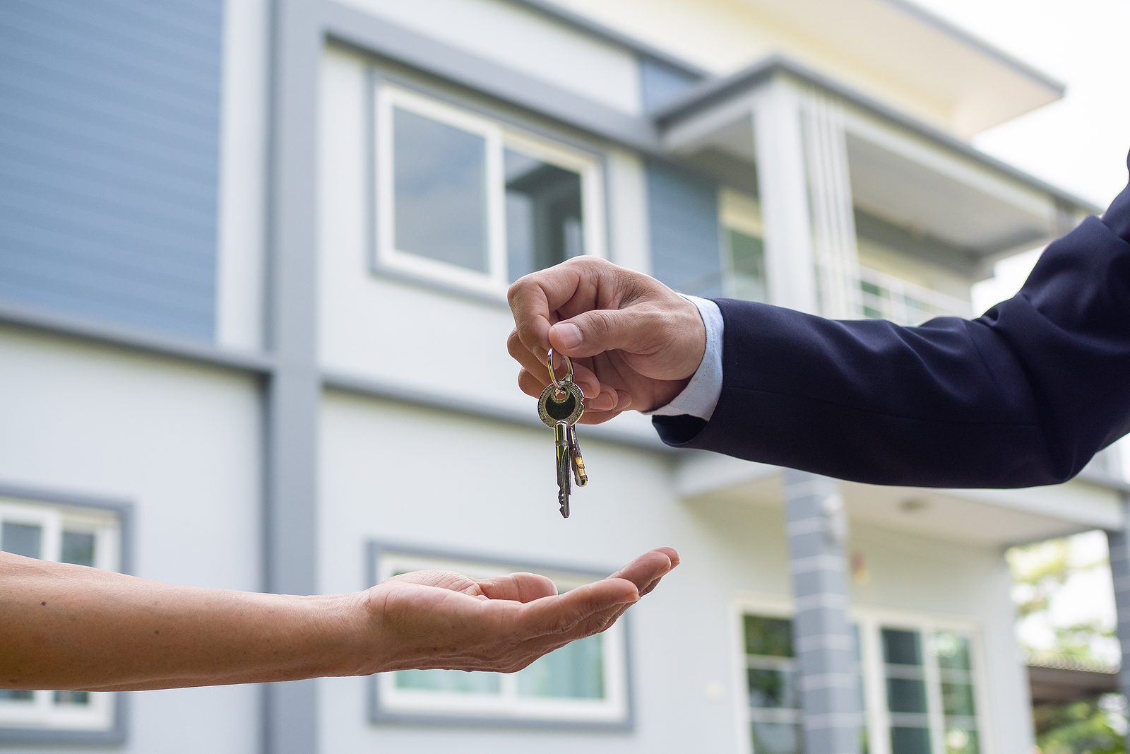 bigstock-home-buyers-are-taking-home-ke-384637499
