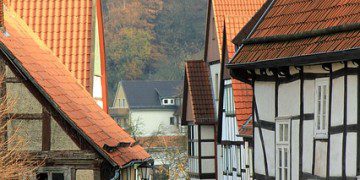 city-truss-homes-road-nostalgia-middle-ages-360x180
